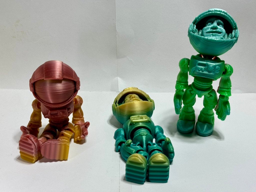 Flexible Articulated Astronaut